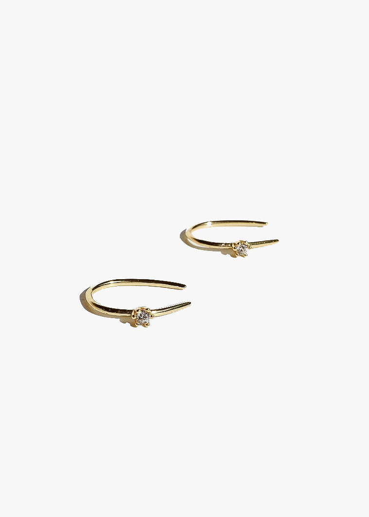 Mini Claw Earrings in Gold
