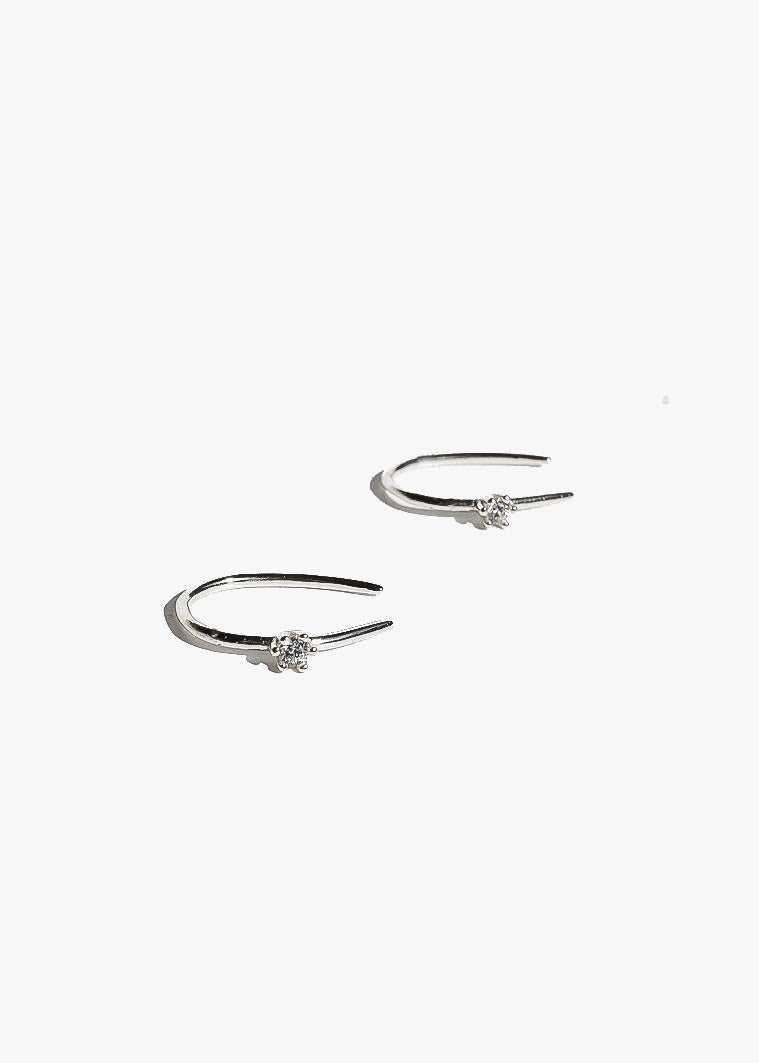 Mini Claw Earrings in Silver