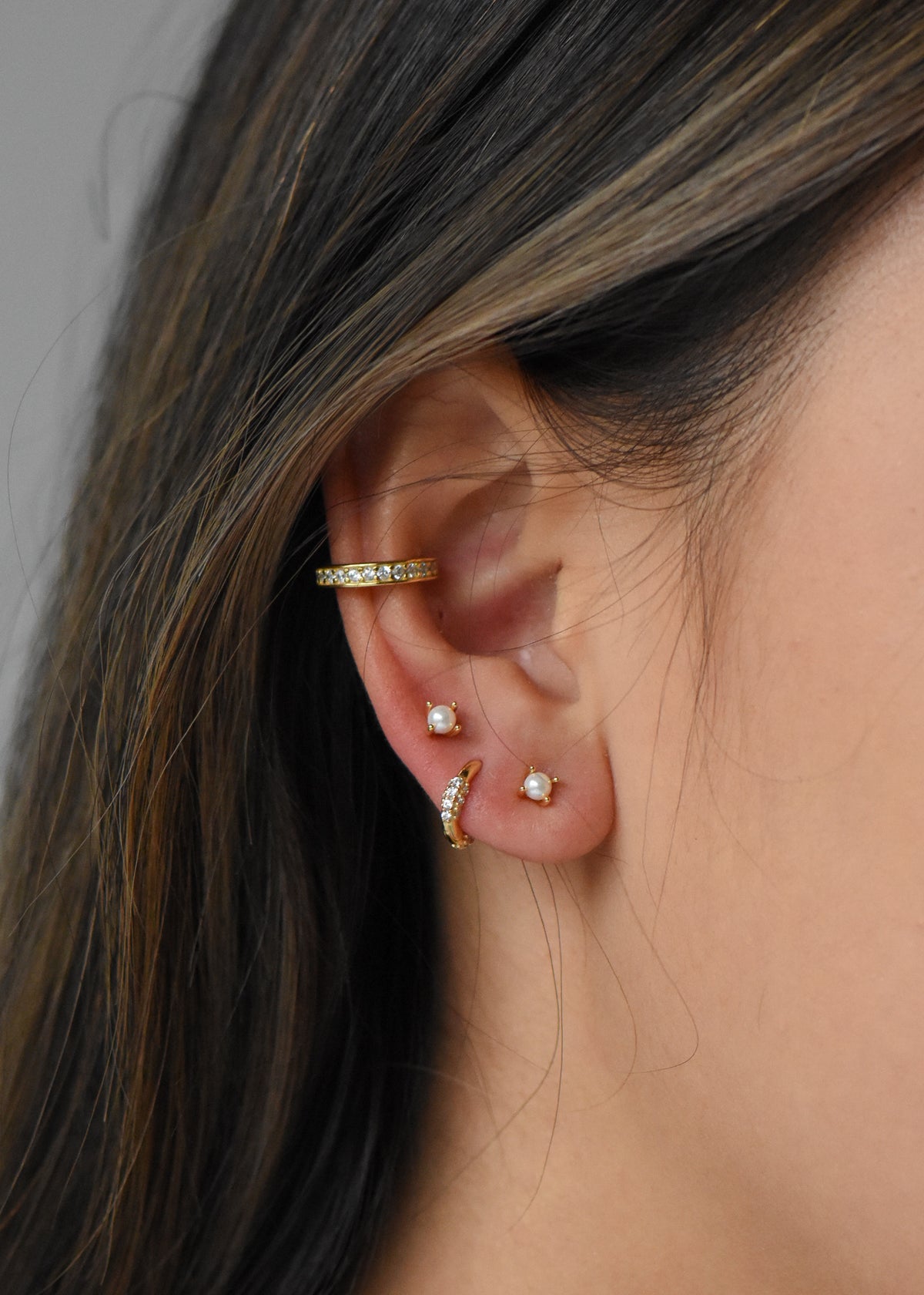 Small Pearl Studs in Gold